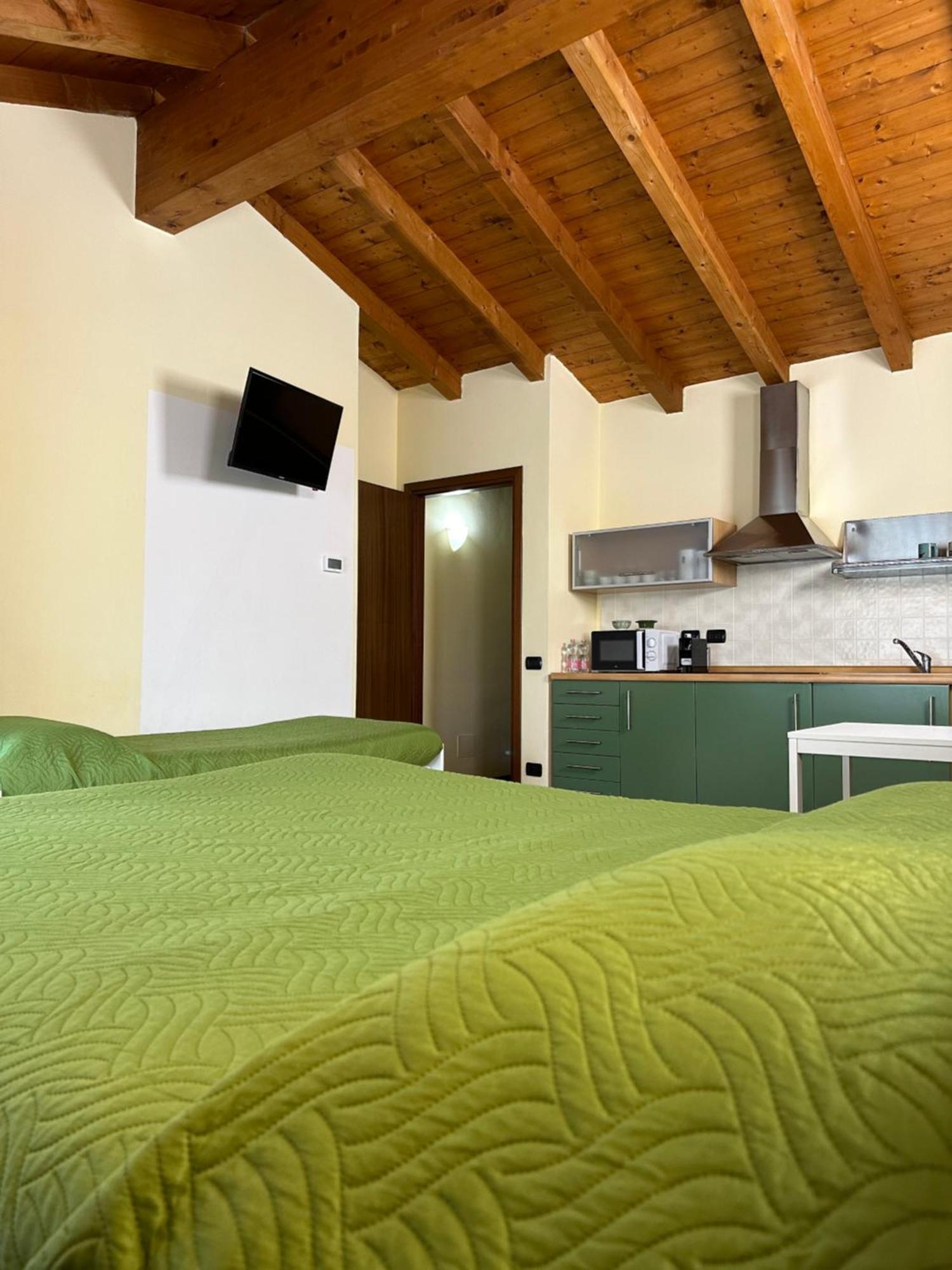 Bergamo Easy Airport Sleep&Fly Parking Apartment Luaran gambar