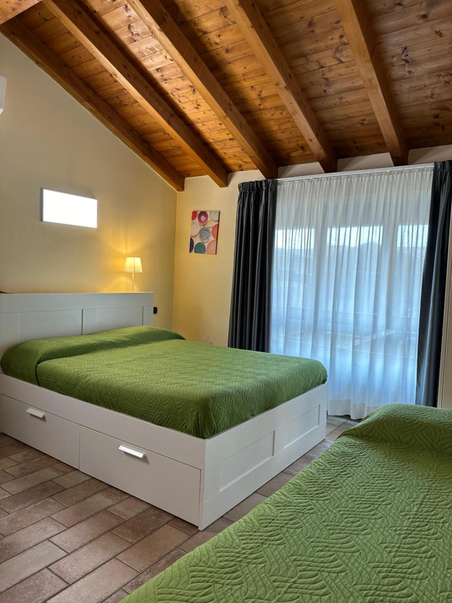 Bergamo Easy Airport Sleep&Fly Parking Apartment Luaran gambar