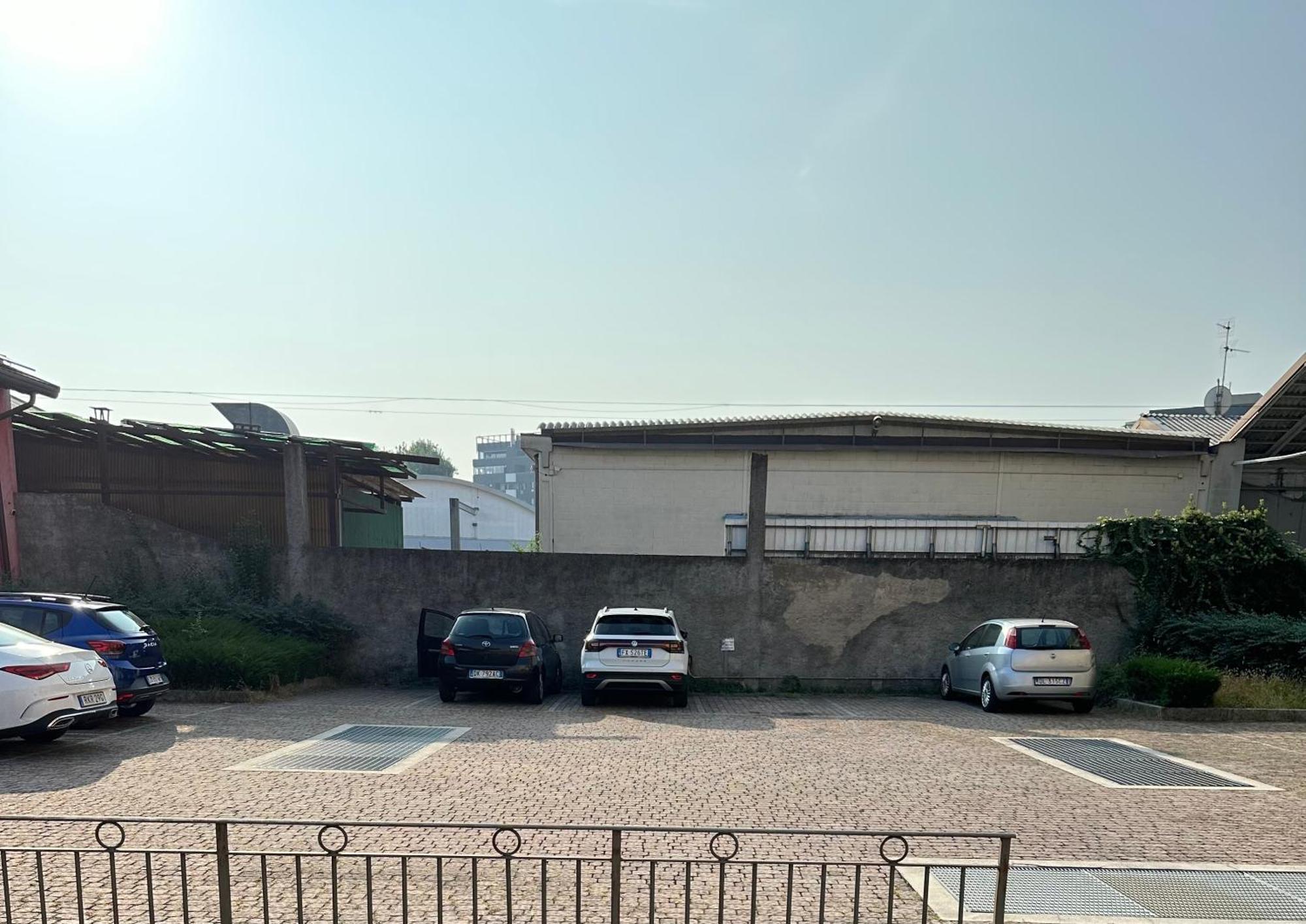 Bergamo Easy Airport Sleep&Fly Parking Apartment Luaran gambar